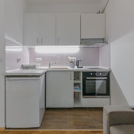 Bright Apartment In The Heart Of The City By Flat Mаnager Sofia Extérieur photo