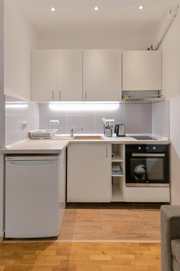 Bright Apartment In The Heart Of The City By Flat Mаnager Sofia Extérieur photo