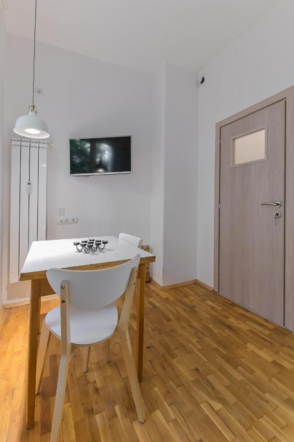 Bright Apartment In The Heart Of The City By Flat Mаnager Sofia Extérieur photo